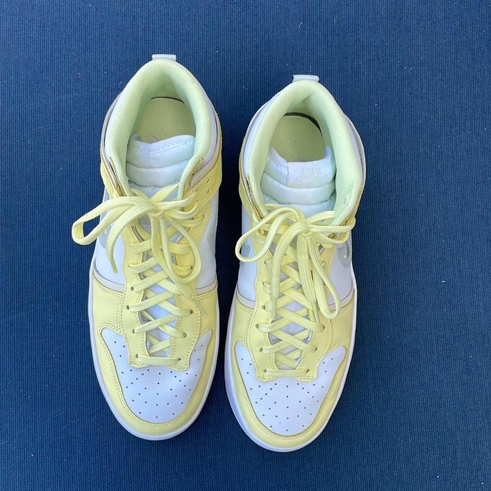 2022 Women’s Dunk High Up ‘White Citron Tint’ Size 11.5